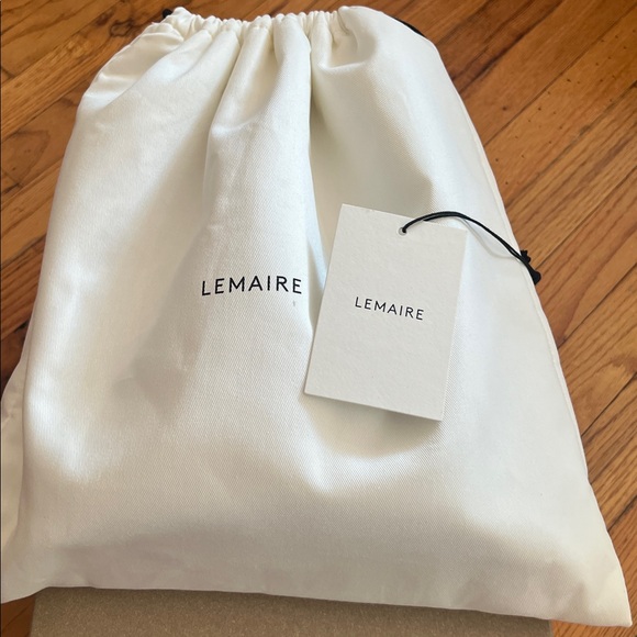 Lemaire camere bag black with dustbag and box in EUC-almost new - Picture 13 of 15